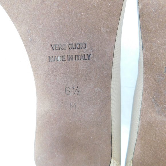 Unworn DONALD PLINER Beige Shimmer Gold Pumps 6.5 - Picture 8 of 10